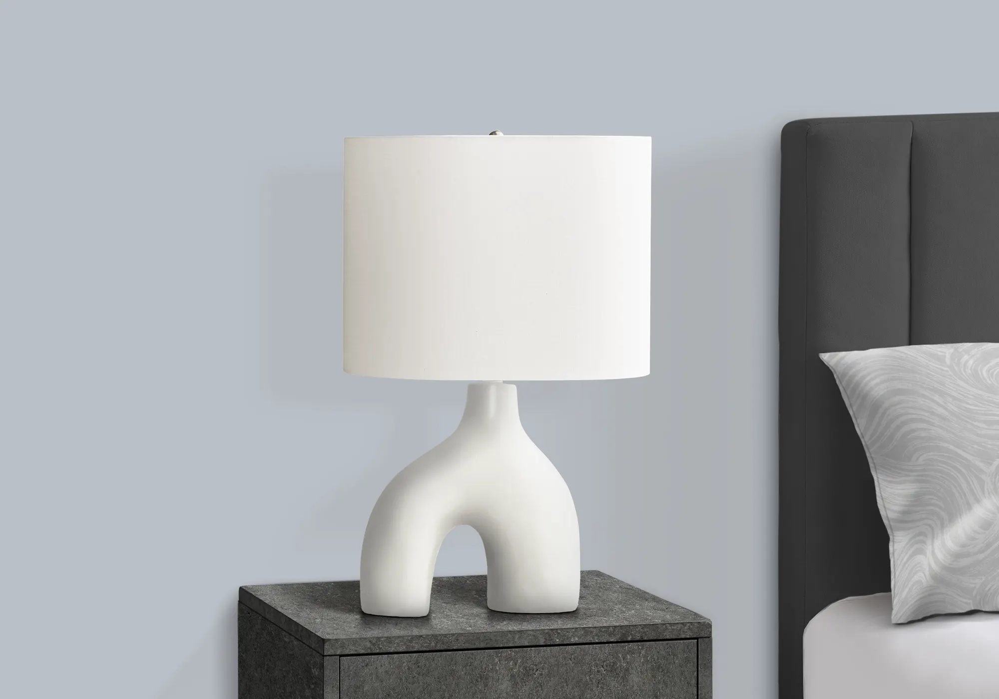 Modern White Ceramic Desk Lamp, 25 in, image 3 of 3
